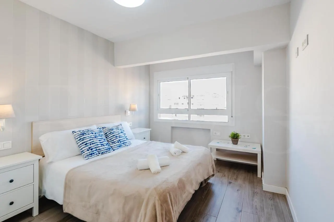 Spacious Apartment With A View - Historic Center By Rems Málaga
