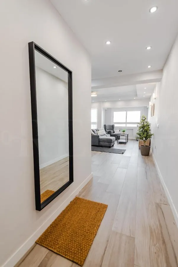 Spacious Apartment With A View - Historic Center By Rems مالقة 0*,
