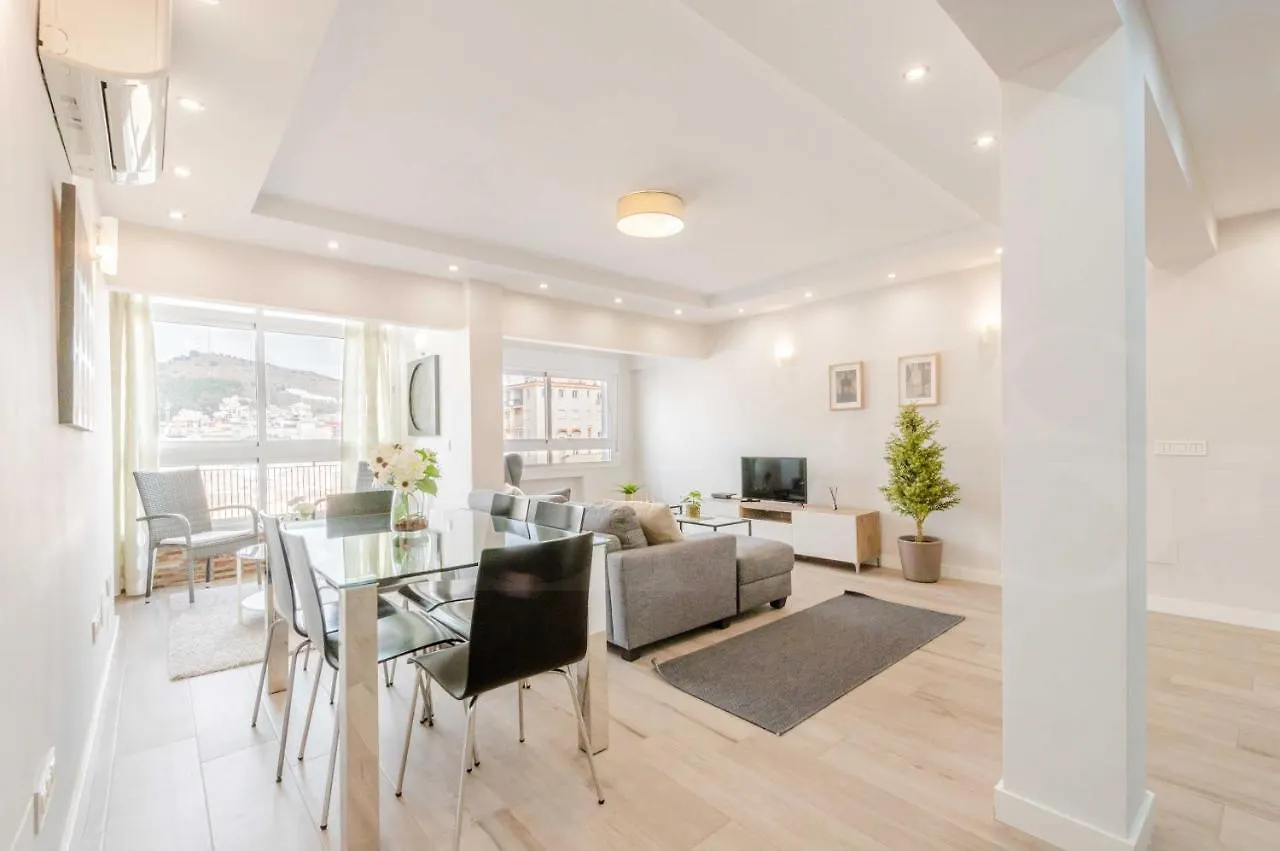 Spacious Apartment With A View - Historic Center By Rems Málaga